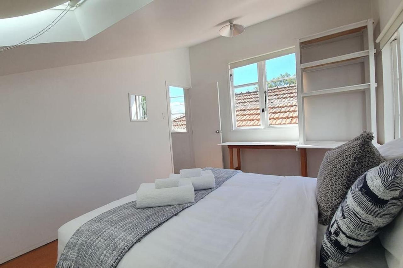 Вилла Bright And Modern Oasis In Kingsland Окленд Экстерьер фото